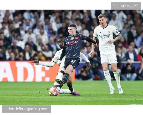 “民间赛事“传中挑战赛”热度攀升，模仿对象多为欧冠当红边路球员”